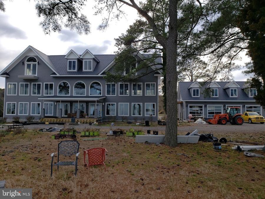 HARLESS MANOR - Residential