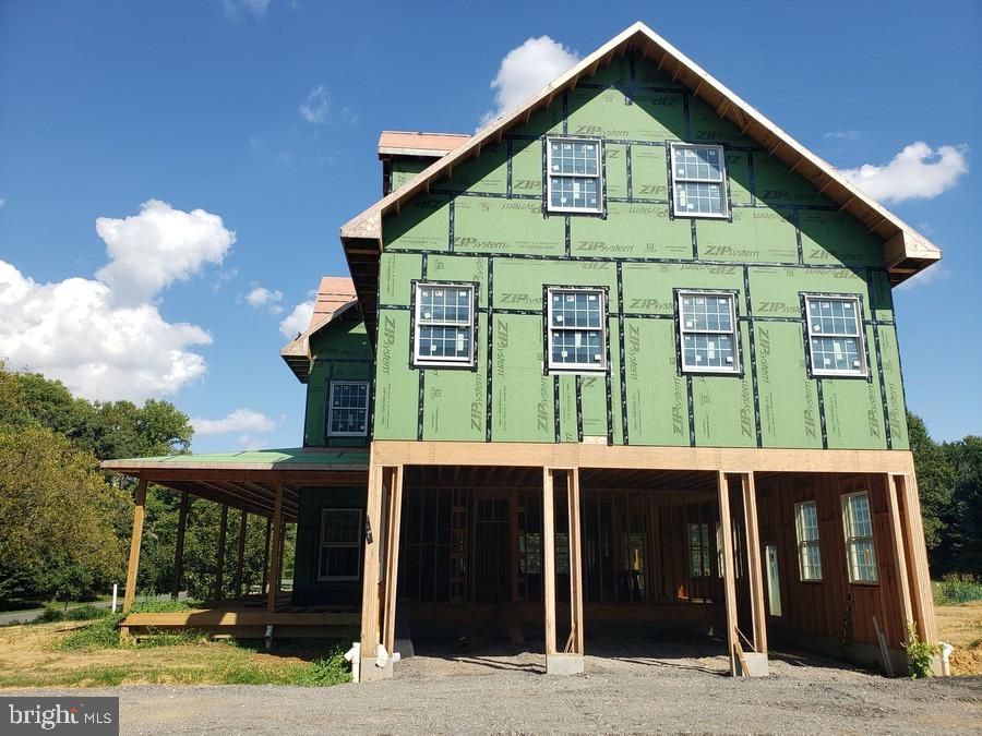 HARLESS MANOR - Residential