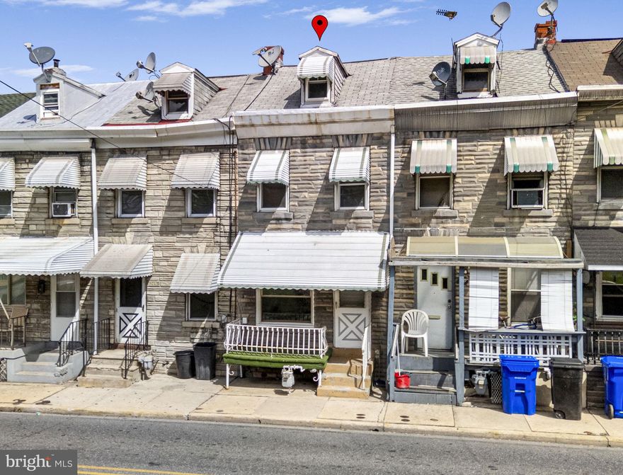 Welcome to 1247 Cotton St!!! This home has been updated from top to bottom! It features an open lay out with 3 bedrooms, 1 baths. When you first walk in you'll notice the beautiful open layout living room/dinning room. Then you'll be greeted by a beautiful kitchen with quartz countertops and stainless steel appliances.  As you make your way upstairs you'll notice 2 private bedrooms and 1 walkthru!   This home is ready for you to come in and unpack your bags! Contact listing agent for any showings or concerns!