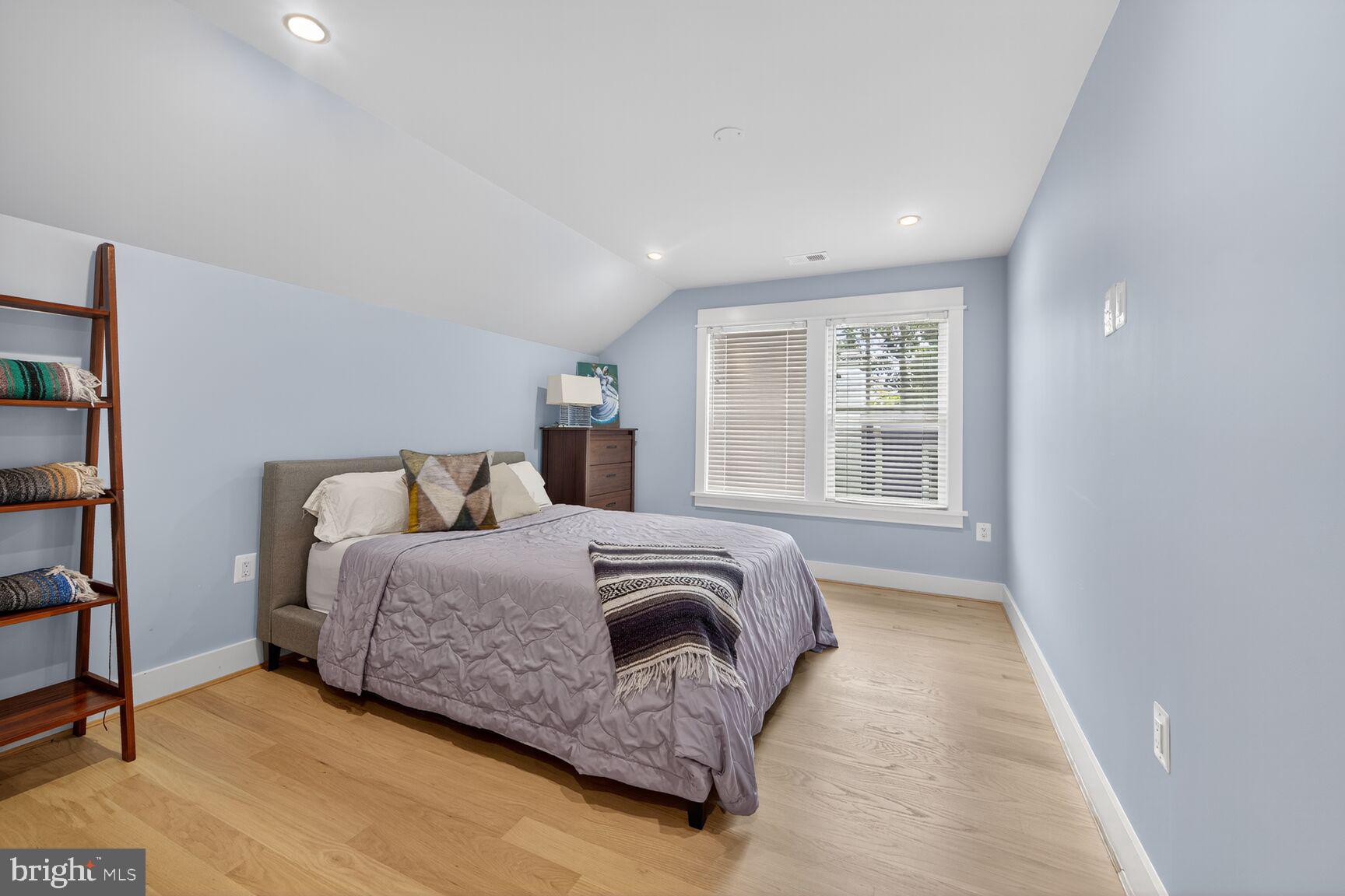 TAKOMA PARK - Residential