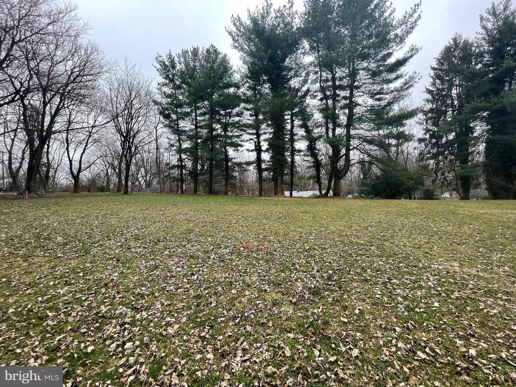 Photo of 756 Baumgardner Road, Lancaster, PA 17603 (MLS # PALA2051950)