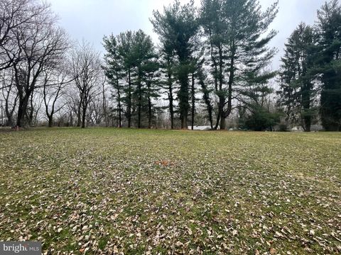 Photo of 756 Baumgardner Road, Lancaster, PA 17603 (MLS # PALA2051950)