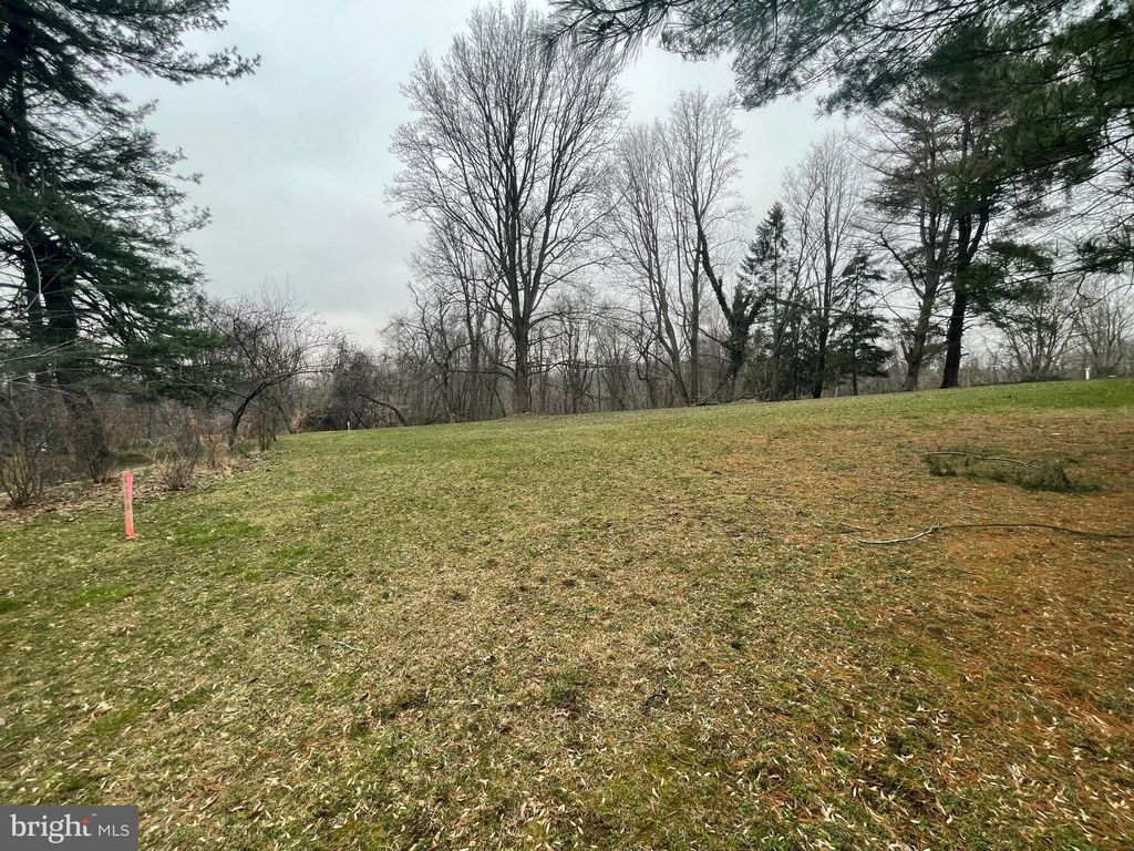 Photo of 756 Baumgardner Road, Lancaster, PA 17603 (MLS # PALA2051950)