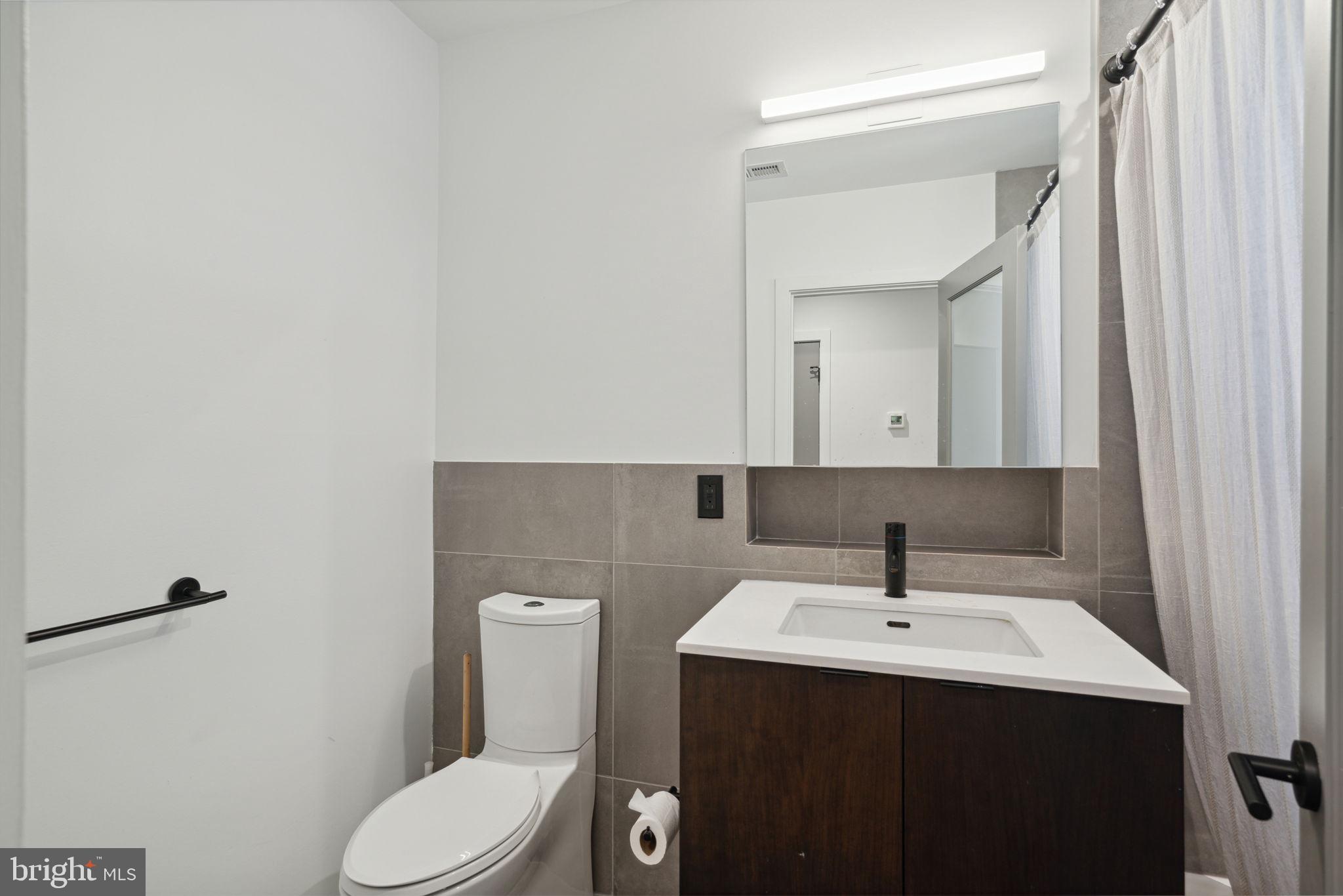 GRADUATE HOSPITAL - Residential Income