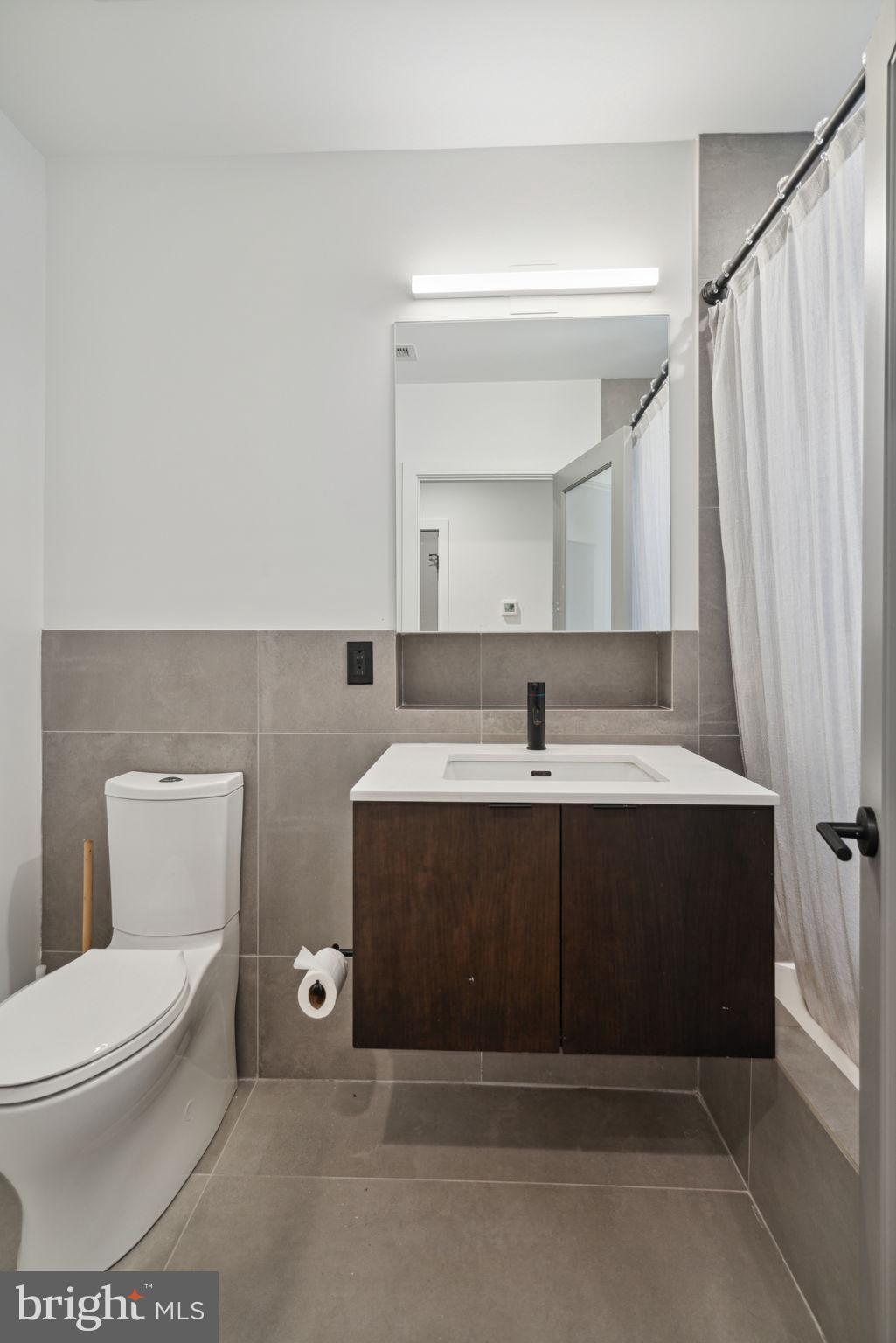 GRADUATE HOSPITAL - Residential Income