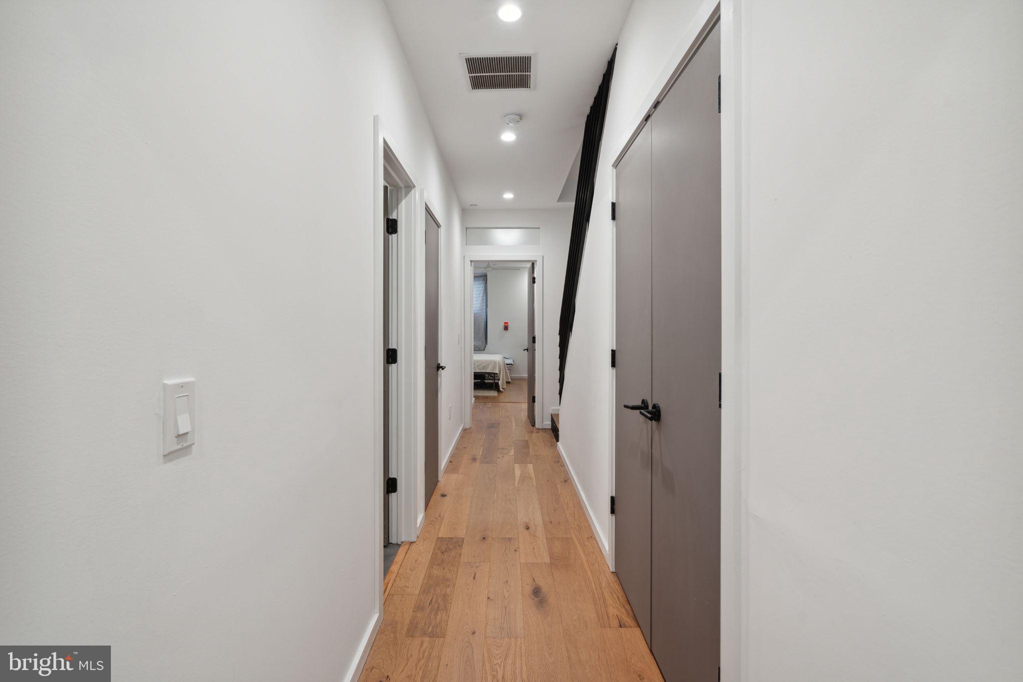 GRADUATE HOSPITAL - Residential Income