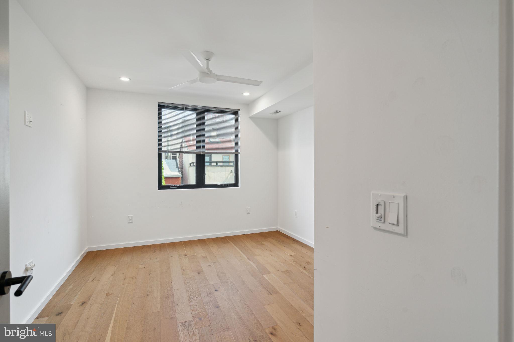 GRADUATE HOSPITAL - Residential Income