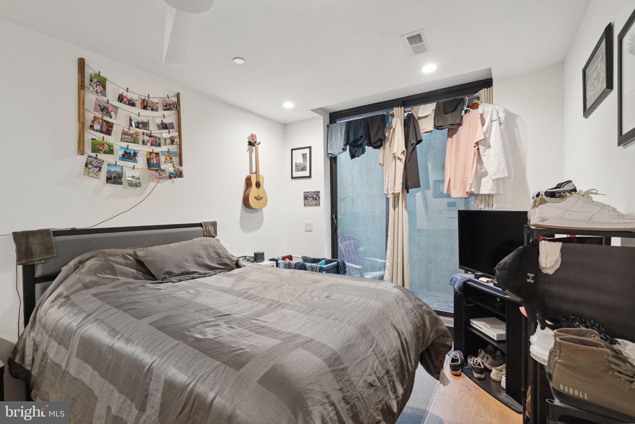 GRADUATE HOSPITAL - Residential Income