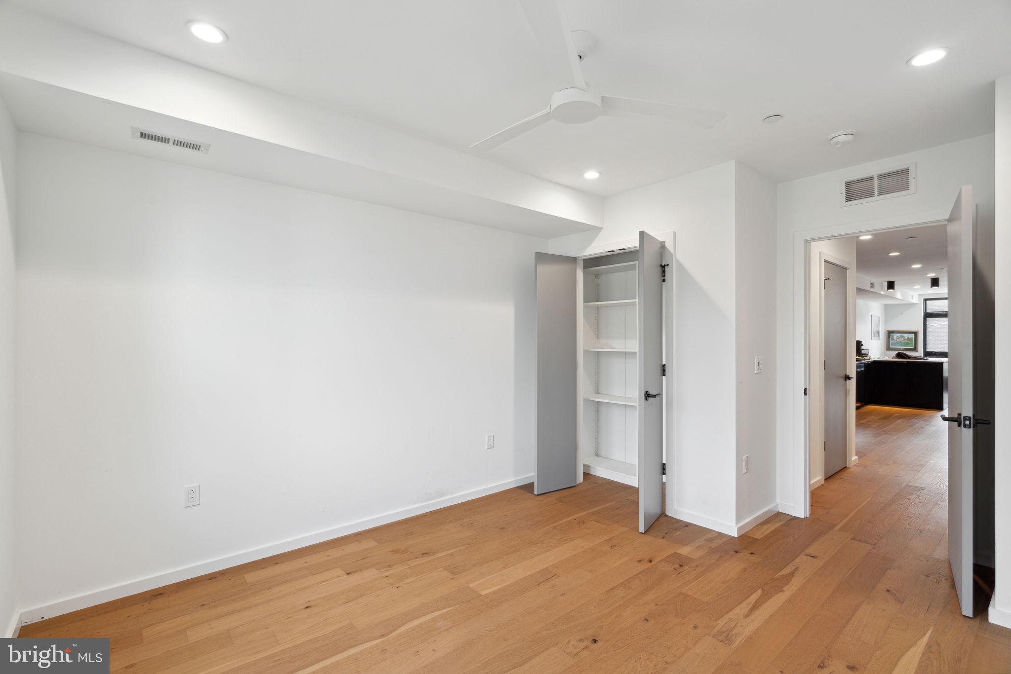 GRADUATE HOSPITAL - Residential Income