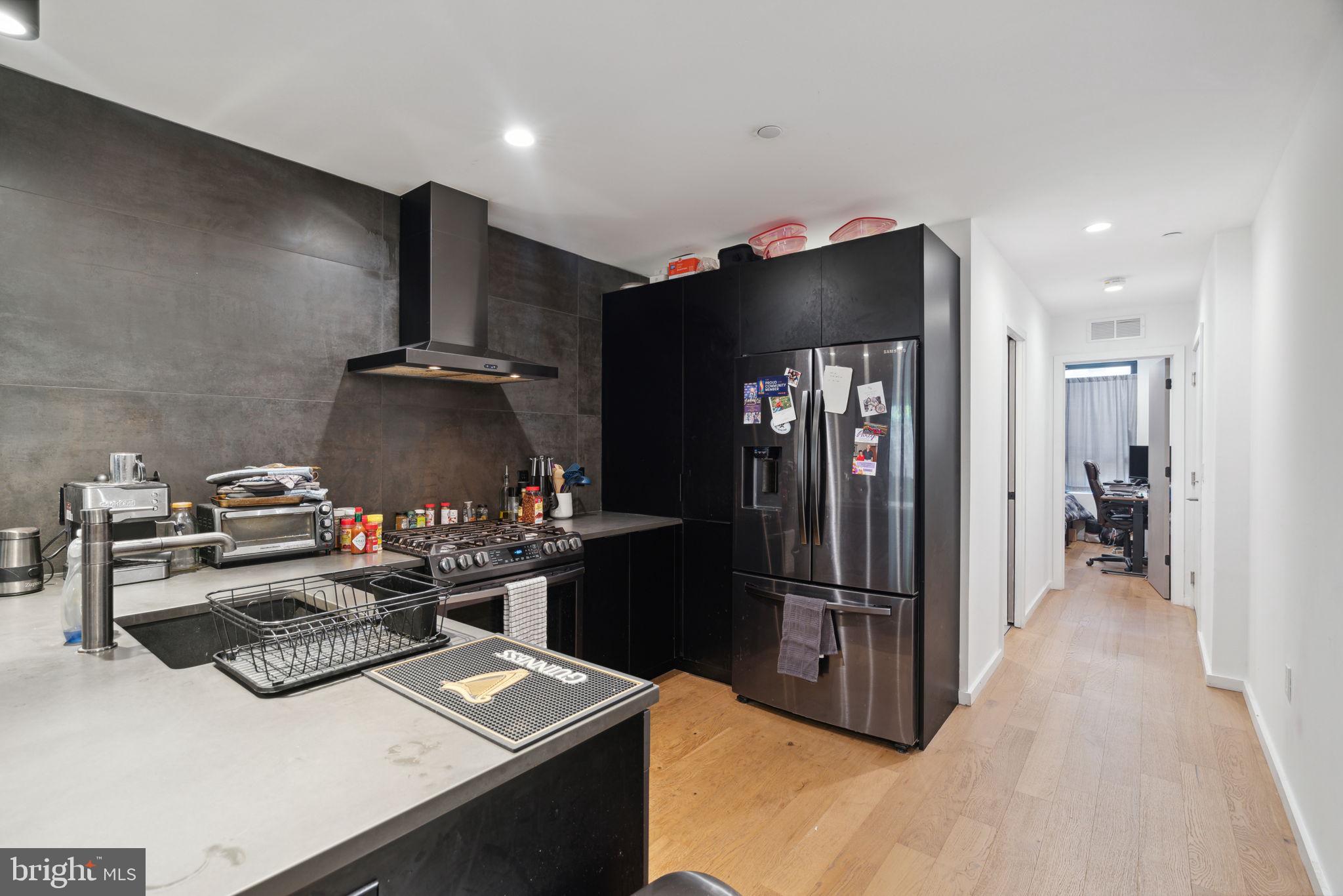 GRADUATE HOSPITAL - Residential Income