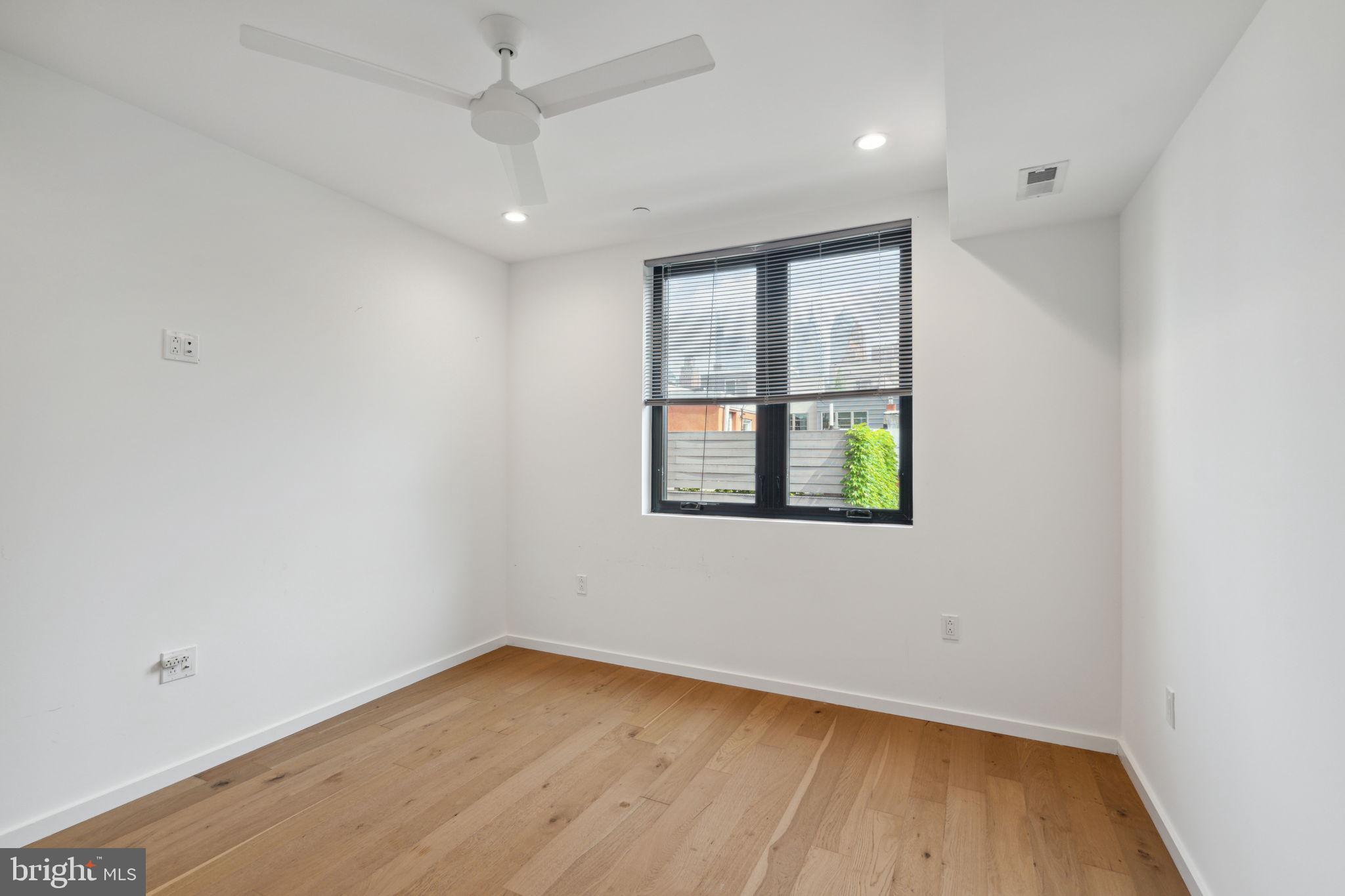 GRADUATE HOSPITAL - Residential Income