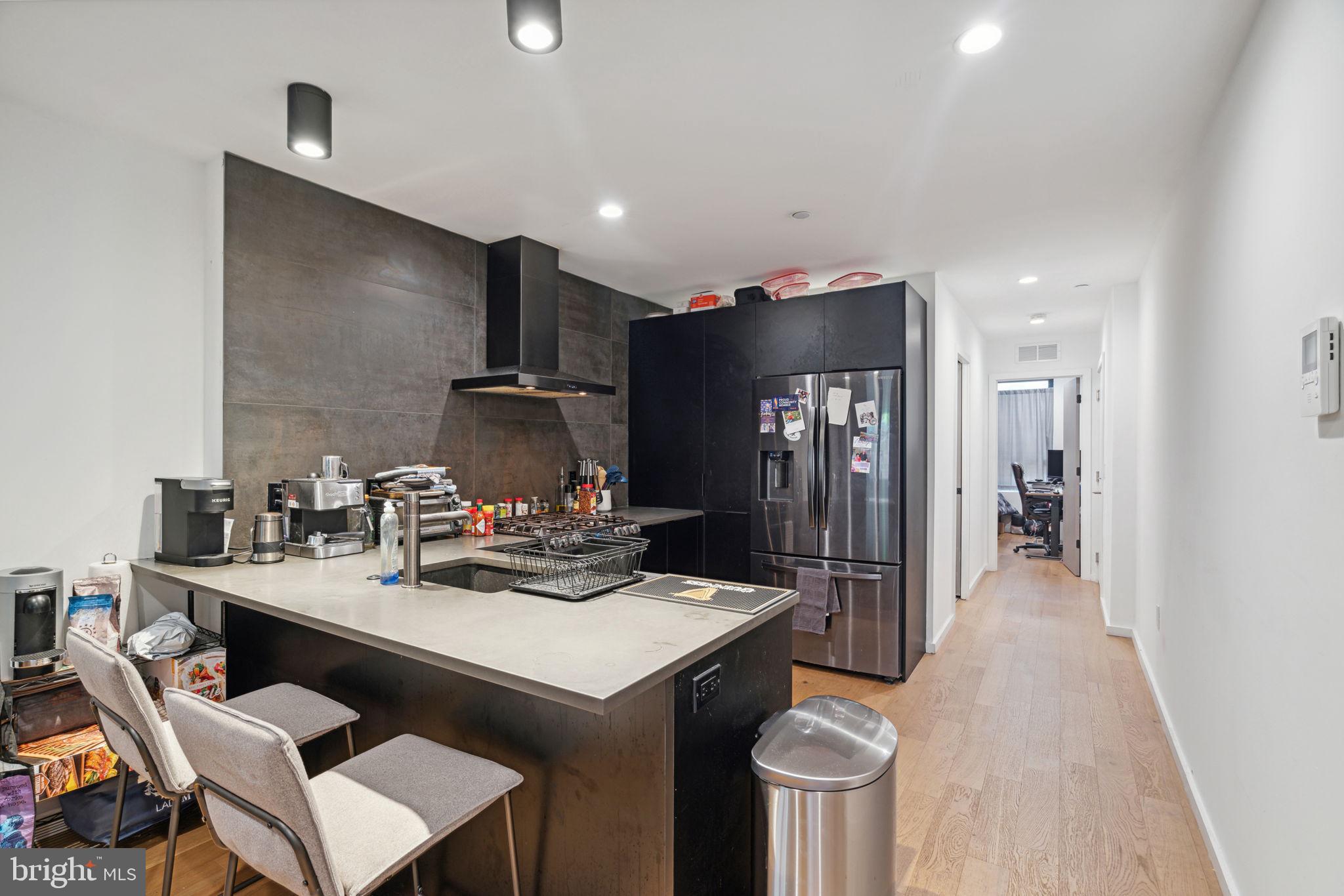 GRADUATE HOSPITAL - Residential Income