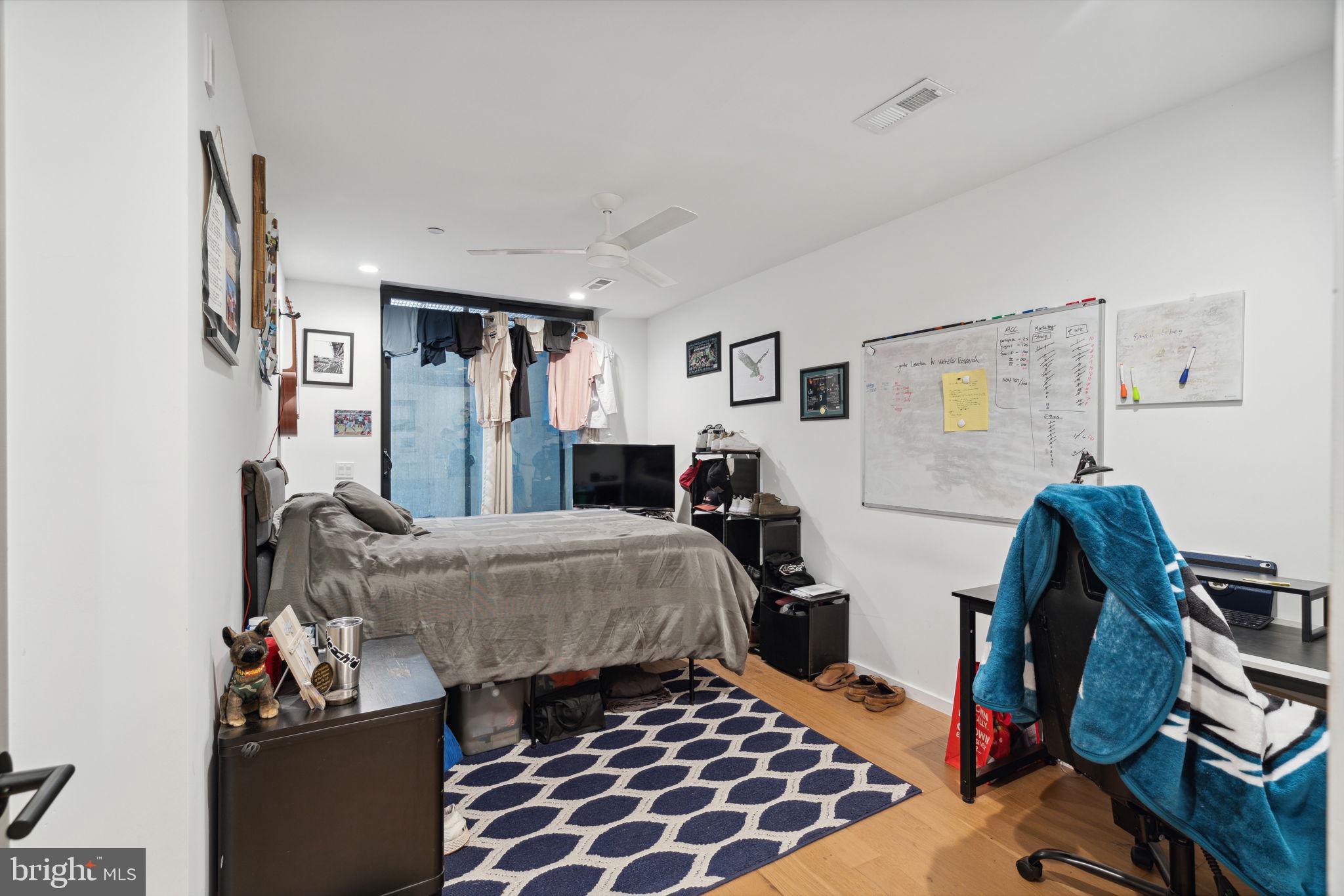 GRADUATE HOSPITAL - Residential Income