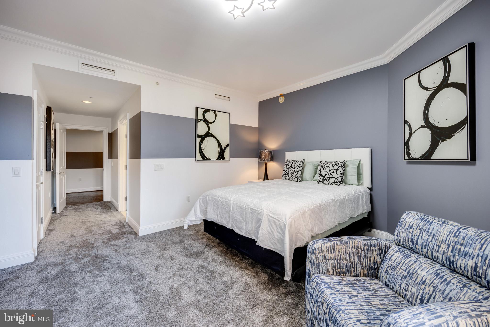 THE RITZ-CARLTON RESIDENCES - Residential
