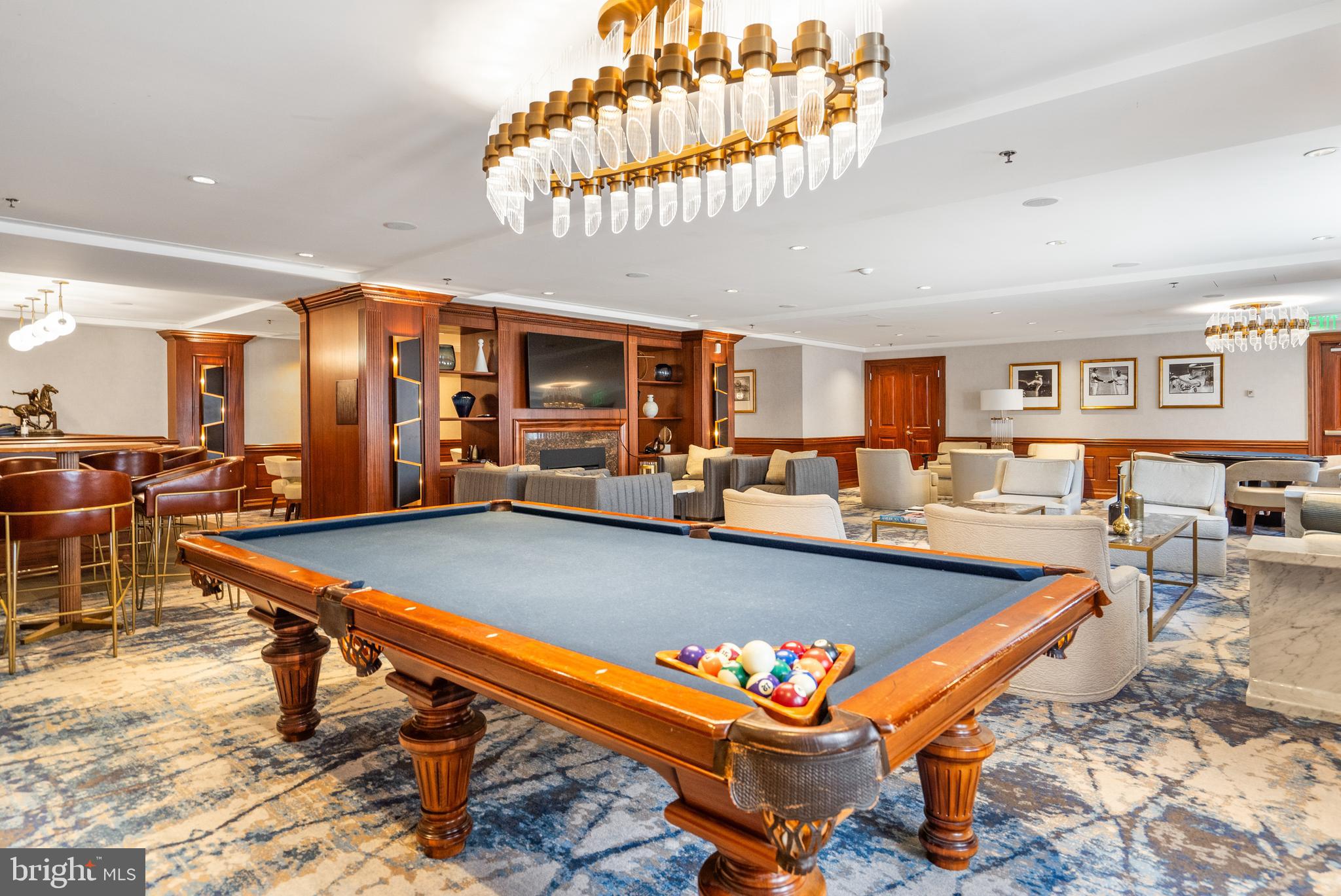 THE RITZ-CARLTON RESIDENCES - Residential