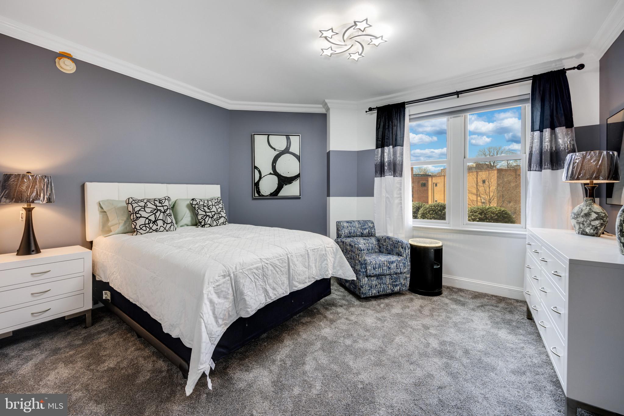 THE RITZ-CARLTON RESIDENCES - Residential