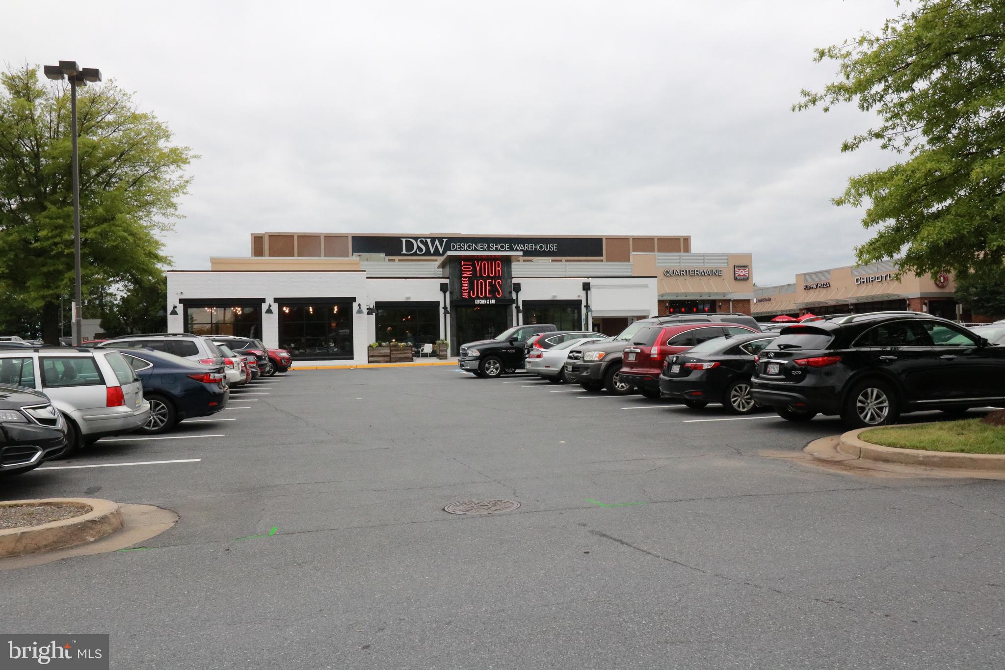 BRISTOL SQUARE - Residential Lease