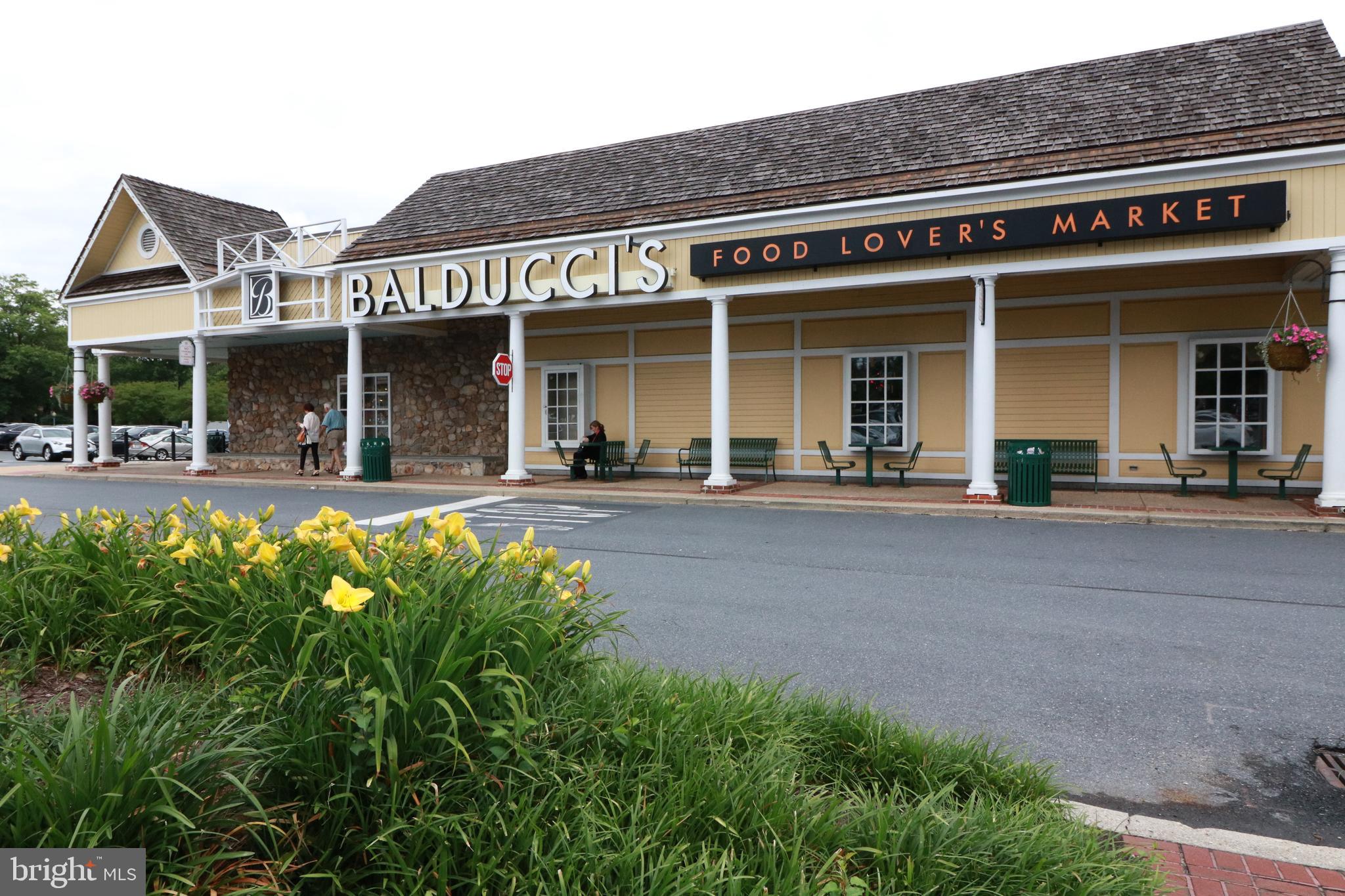 BRISTOL SQUARE - Residential Lease