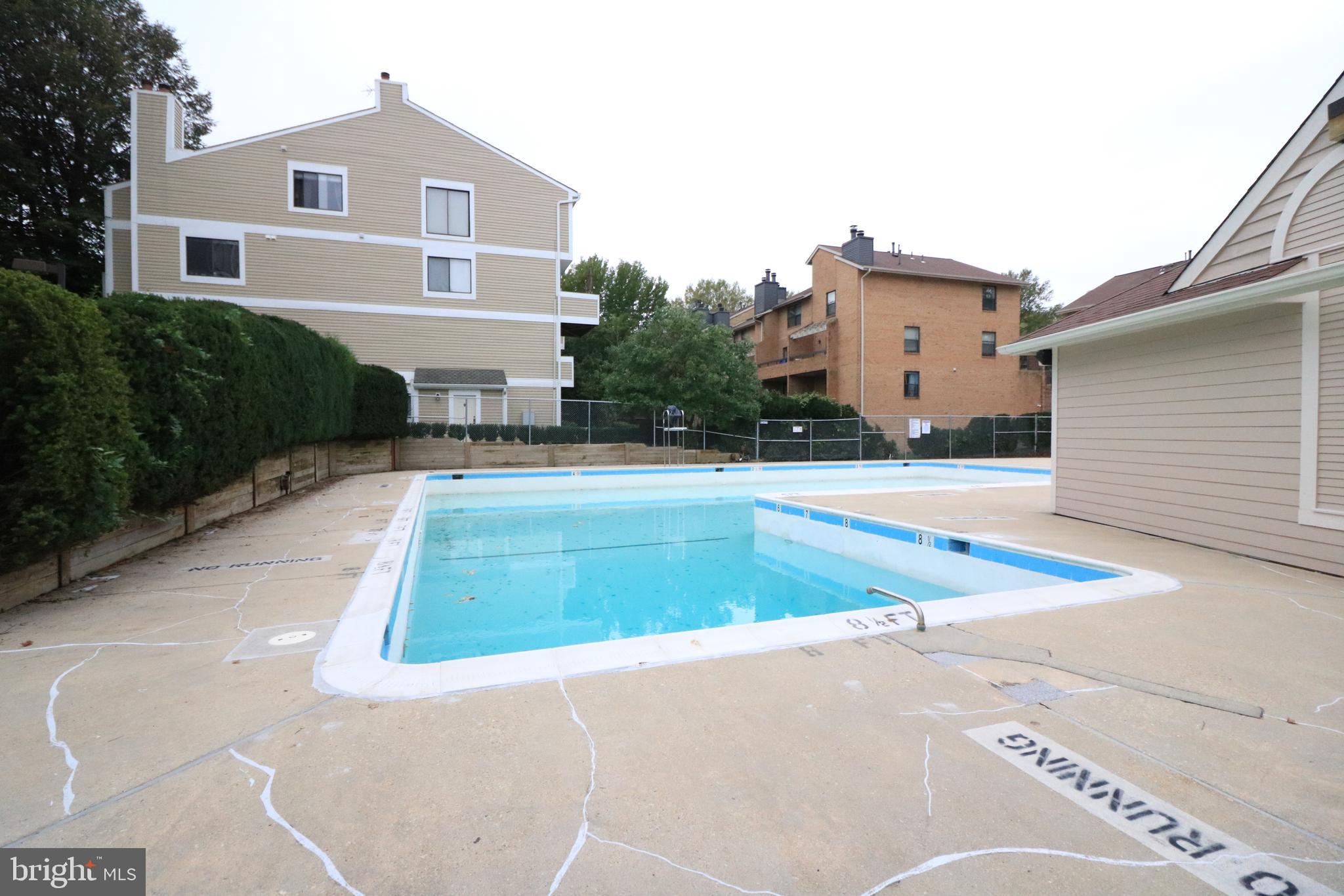 BRISTOL SQUARE - Residential Lease