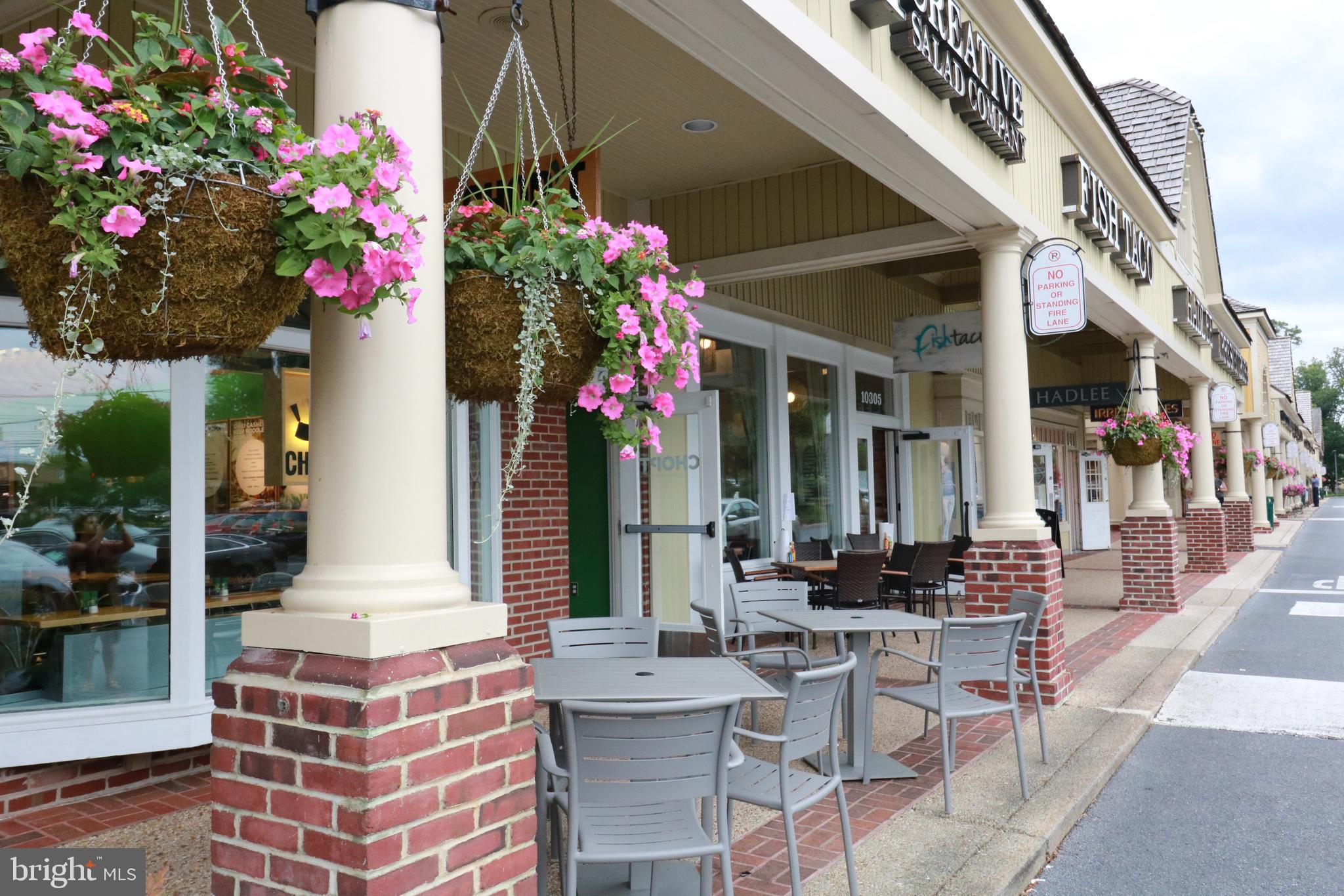 BRISTOL SQUARE - Residential Lease