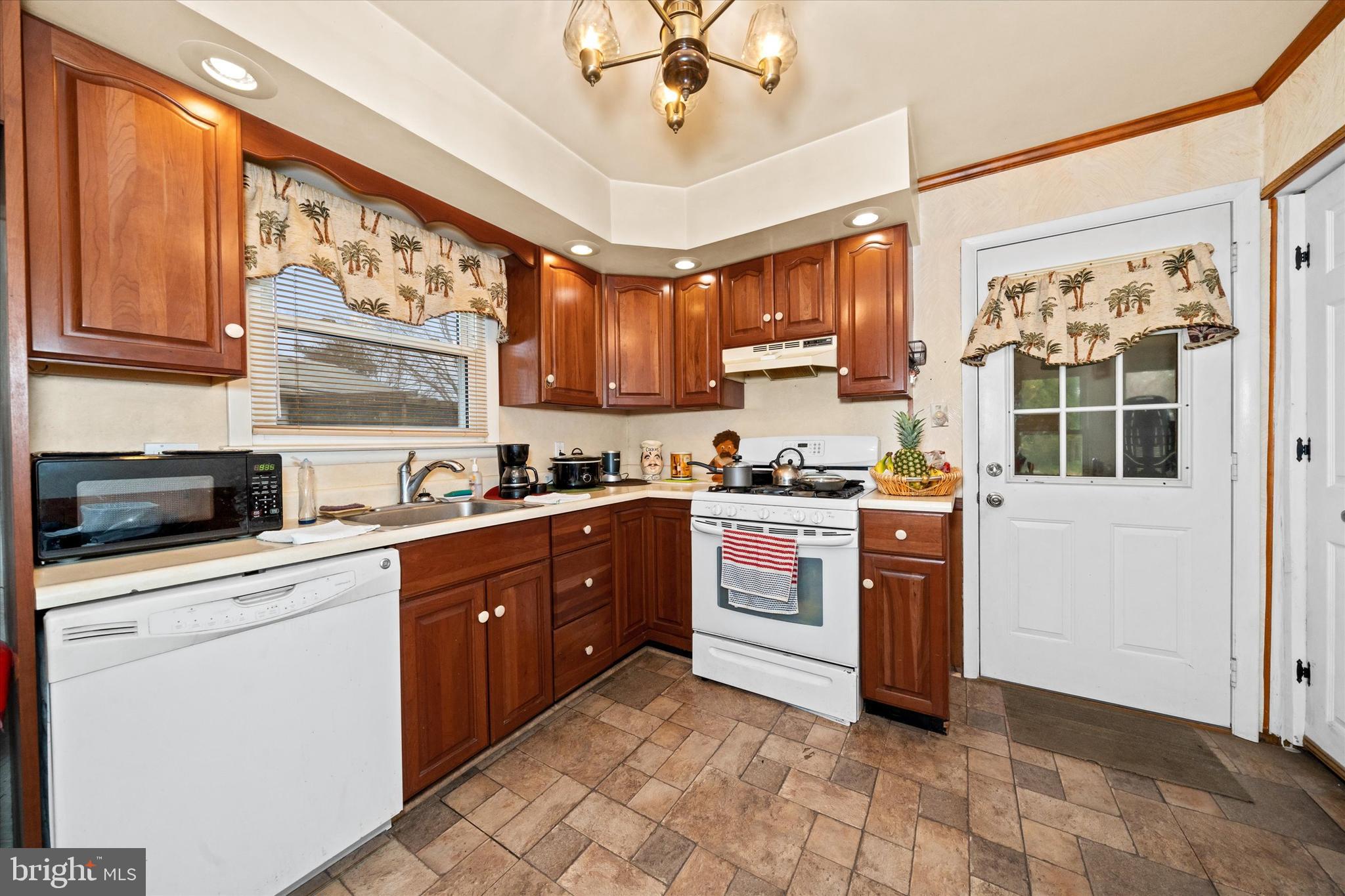 HILLSIDE HEIGHTS - Residential