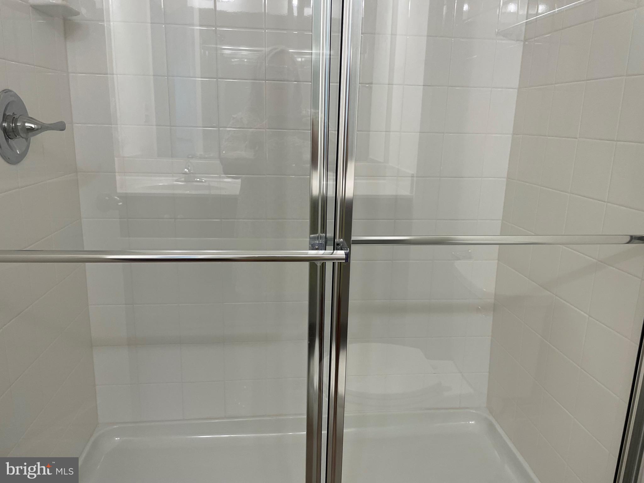 WHISPERING PINES - Residential Lease