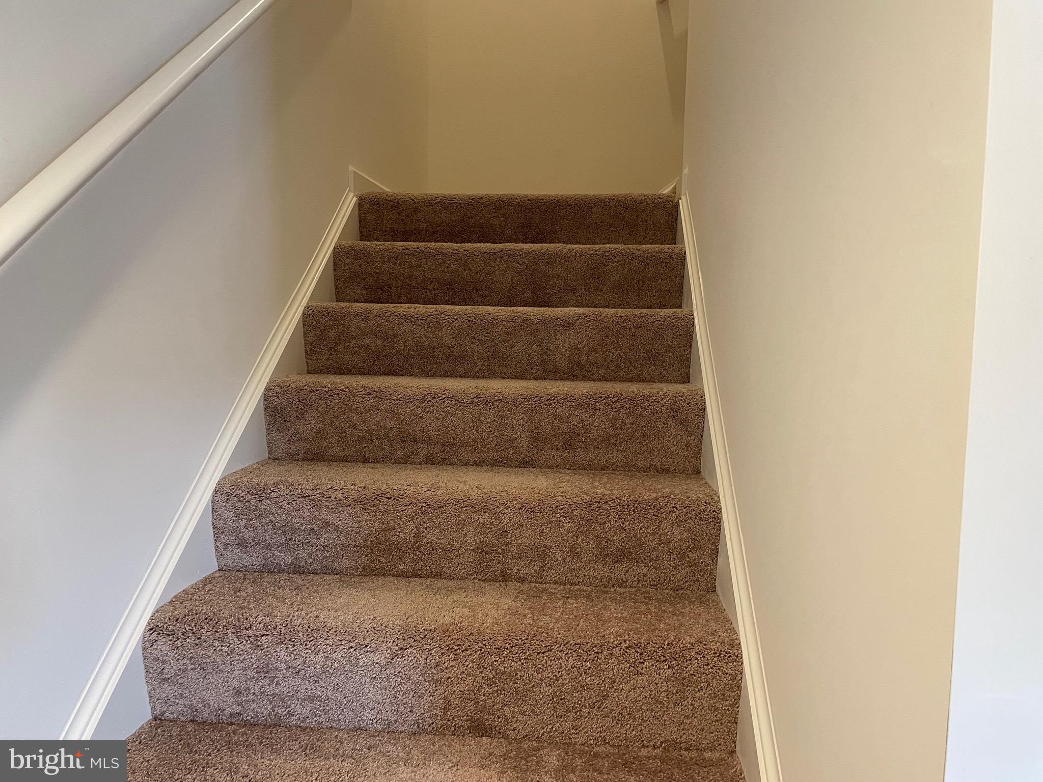 WHISPERING PINES - Residential Lease