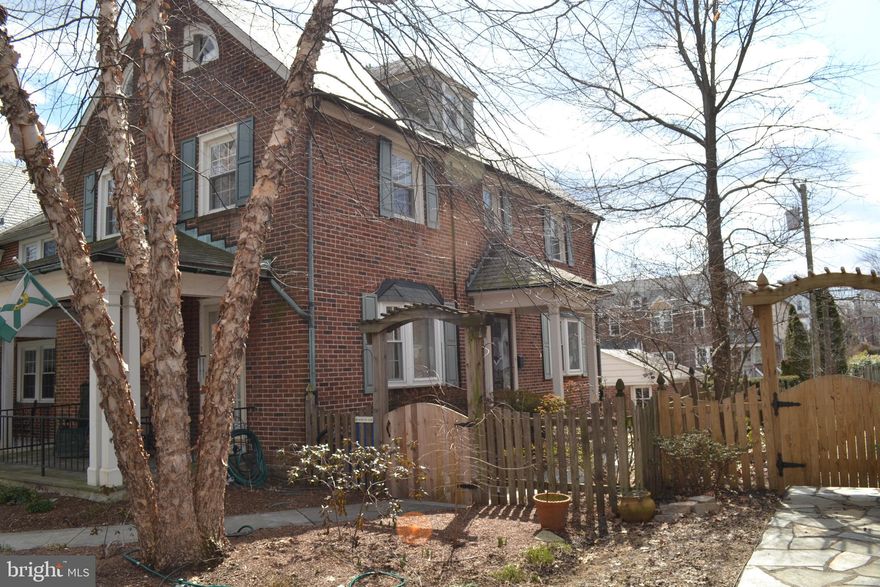 listed and sold simultaneously