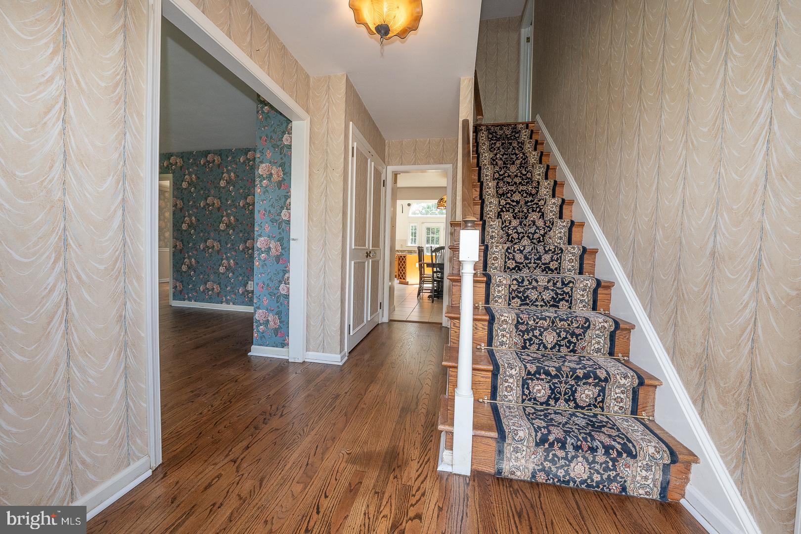 85 N SPRING LANE