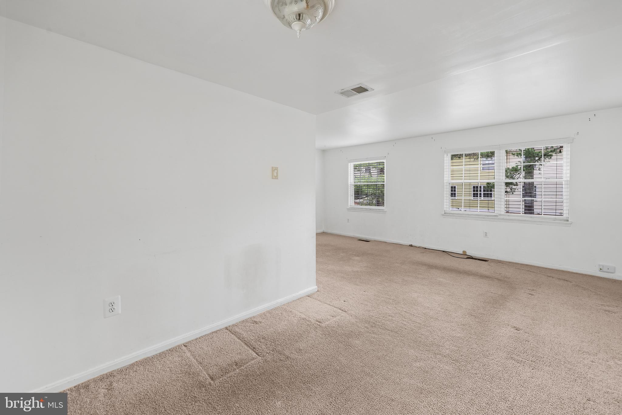 PINEWOOD GREENS - Residential