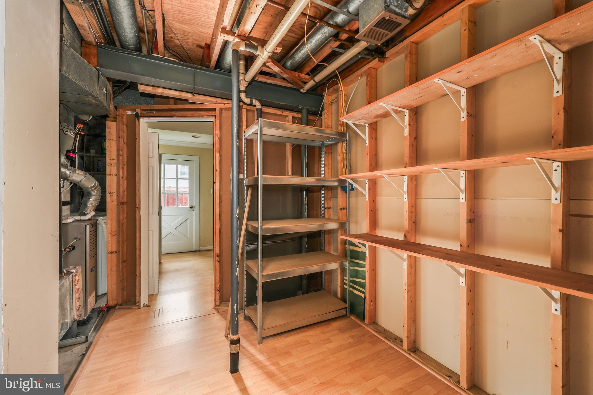 PINEWOOD GREENS - Residential