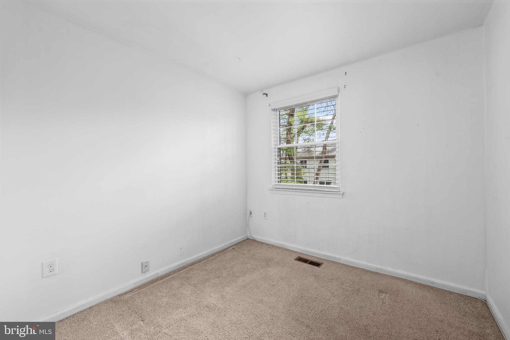 PINEWOOD GREENS - Residential