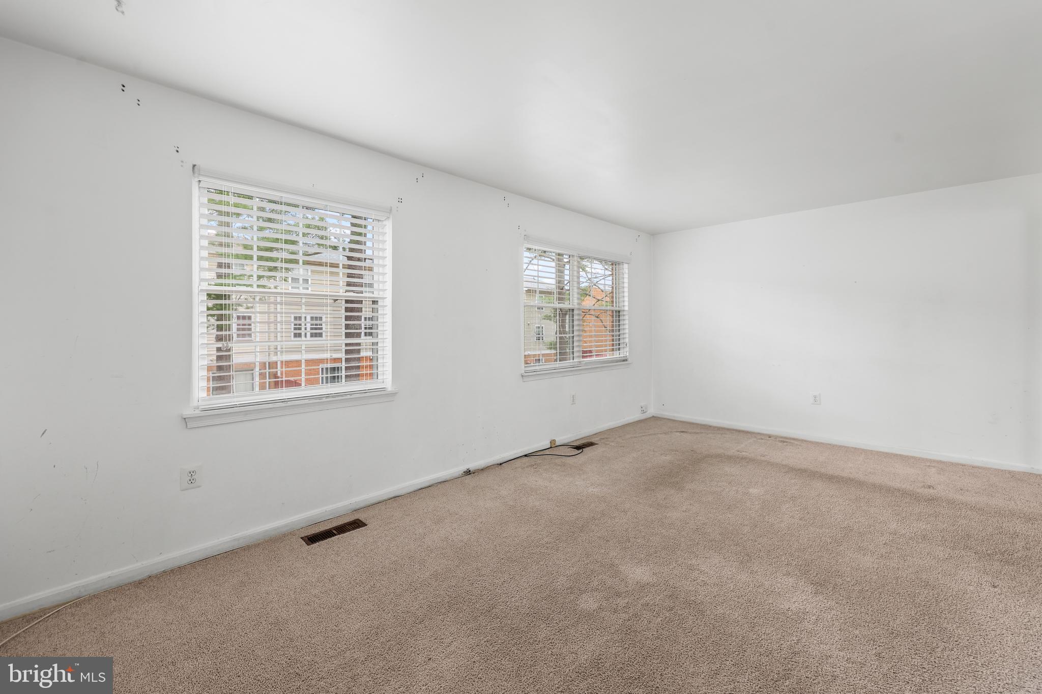 PINEWOOD GREENS - Residential