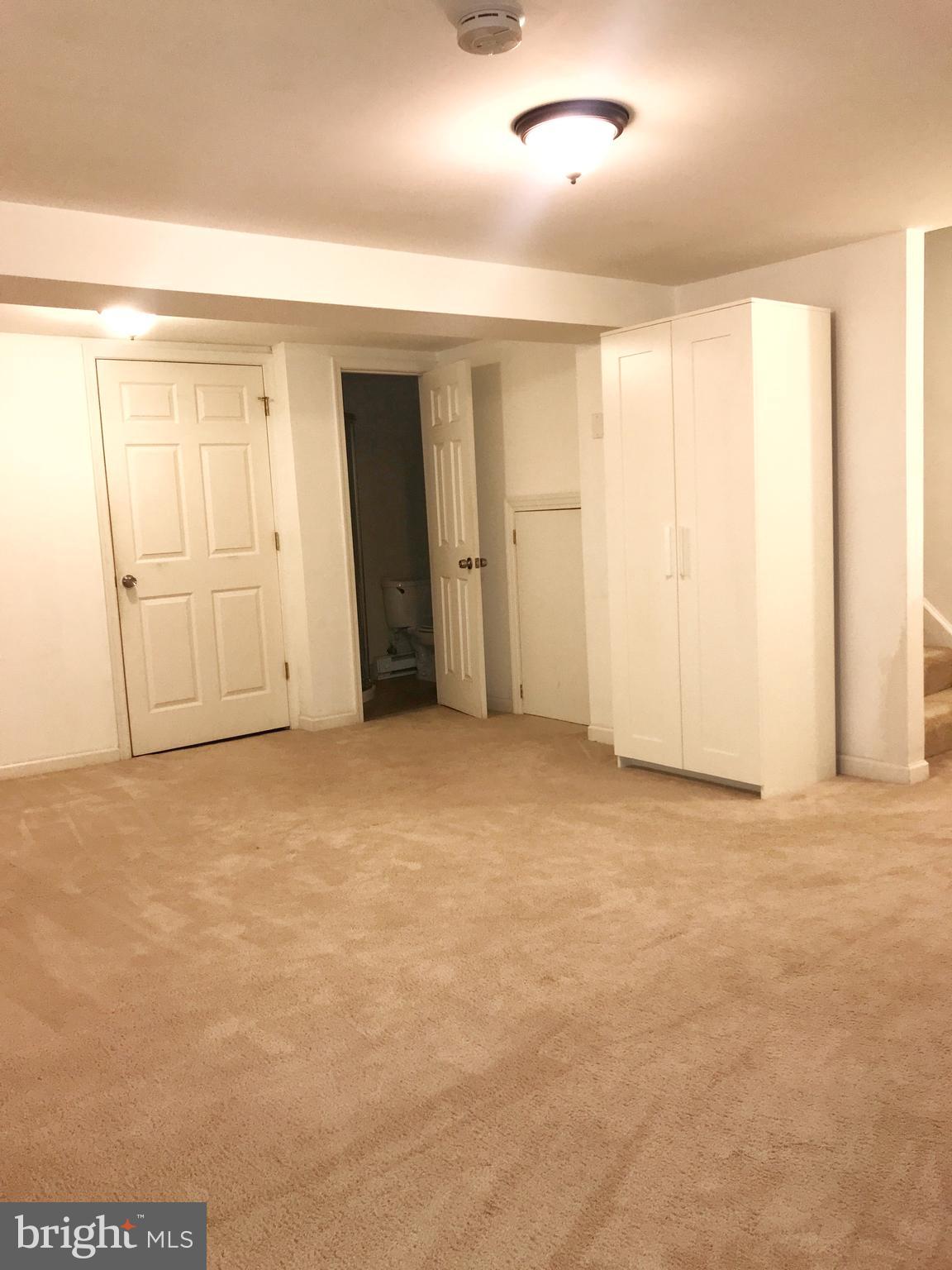 WARWICK VILLAGE - Residential Lease