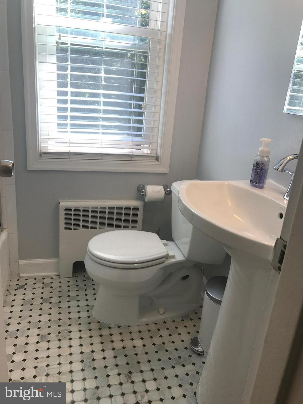 WARWICK VILLAGE - Residential Lease