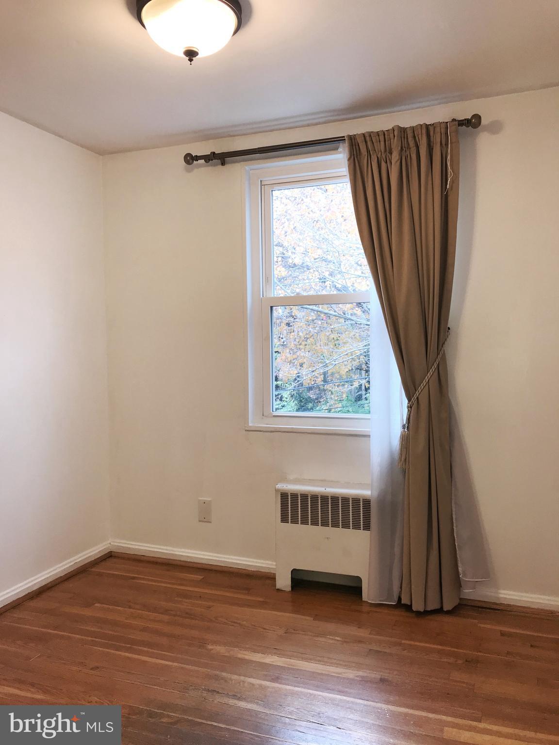 WARWICK VILLAGE - Residential Lease