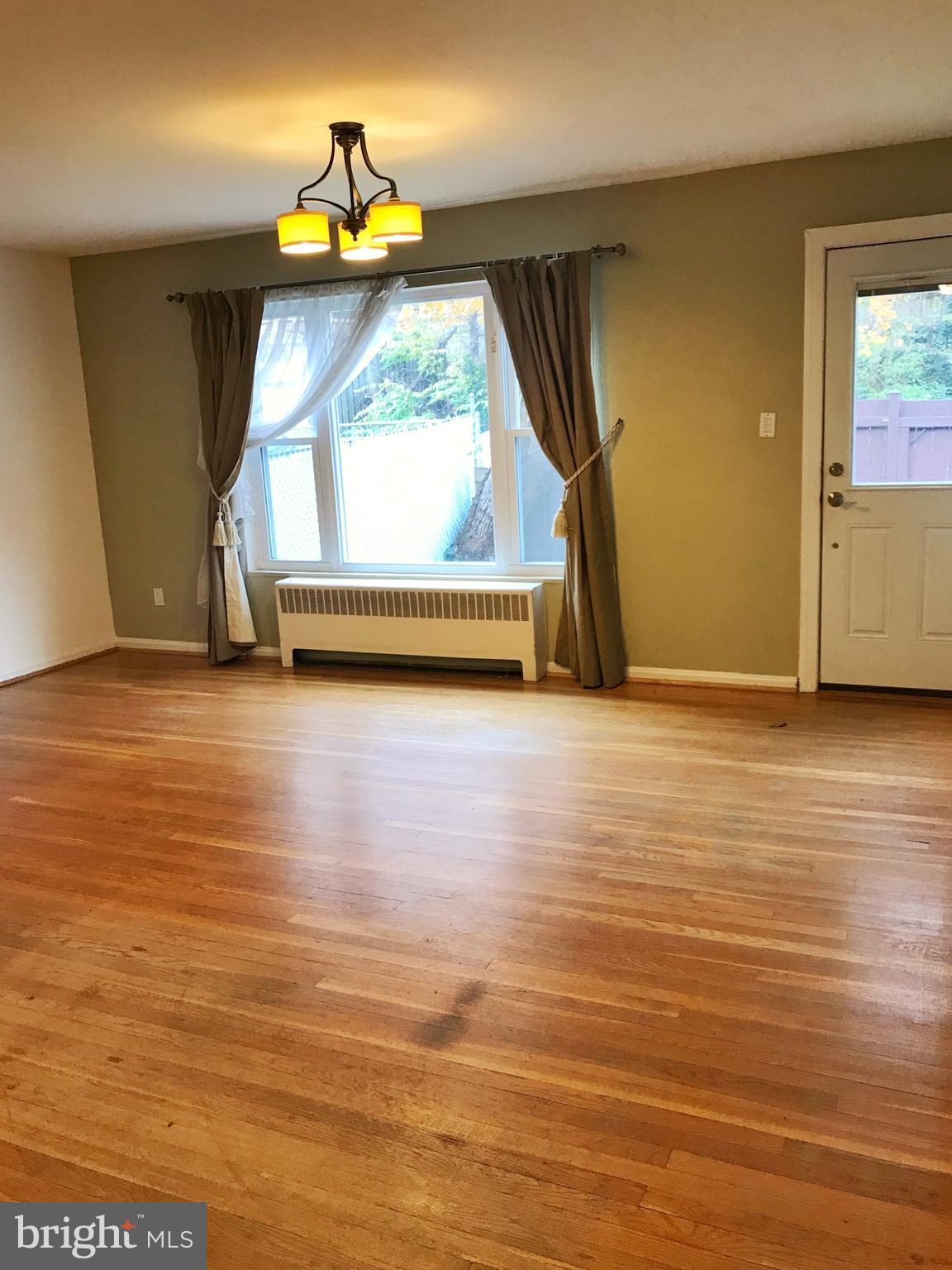 WARWICK VILLAGE - Residential Lease