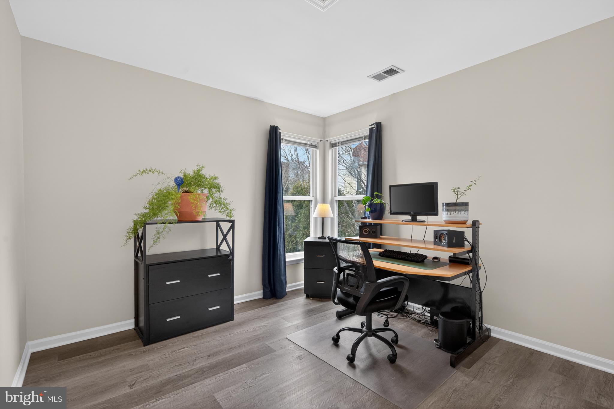 CENTRE RIDGE - Residential