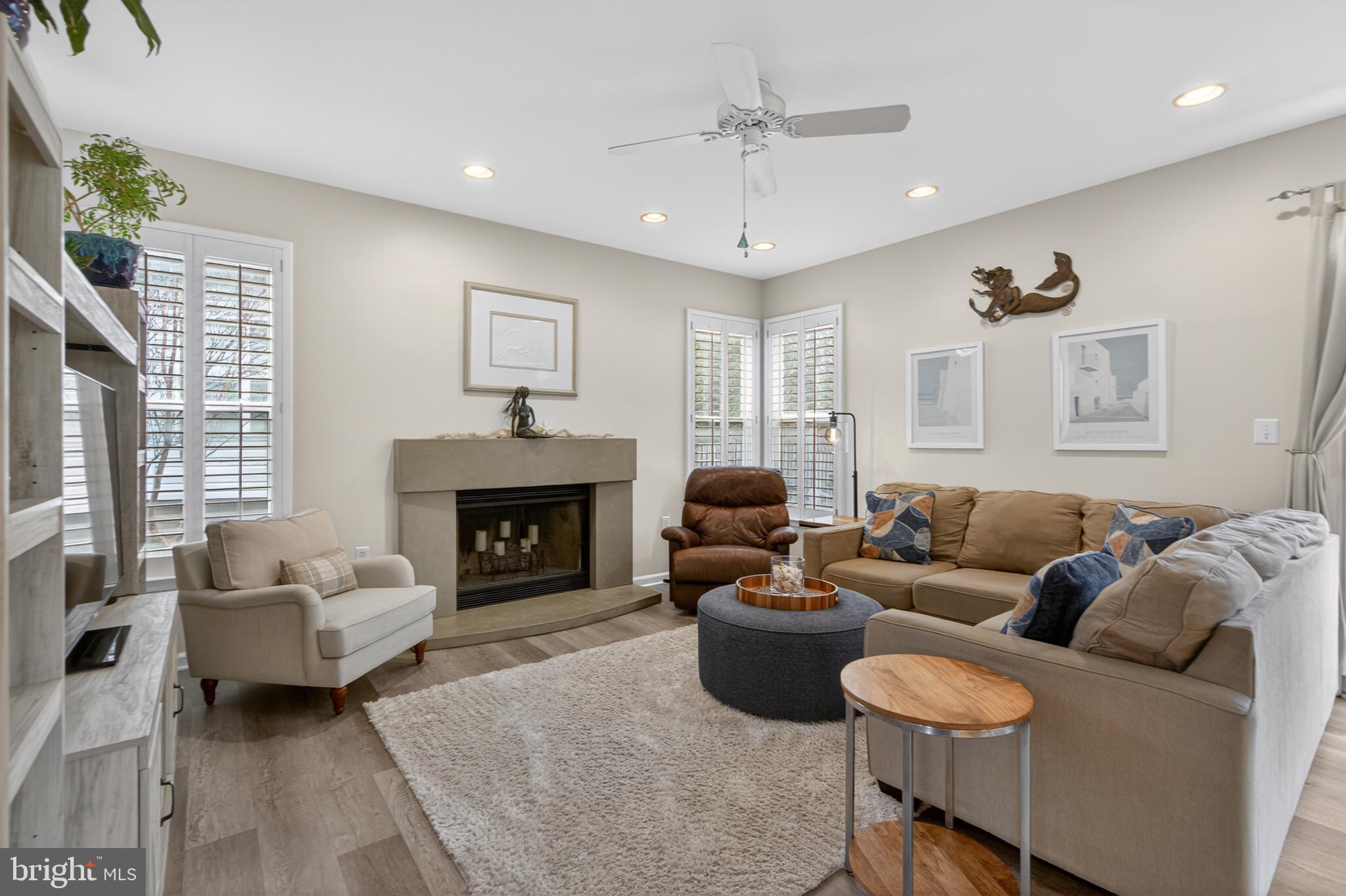 CENTRE RIDGE - Residential