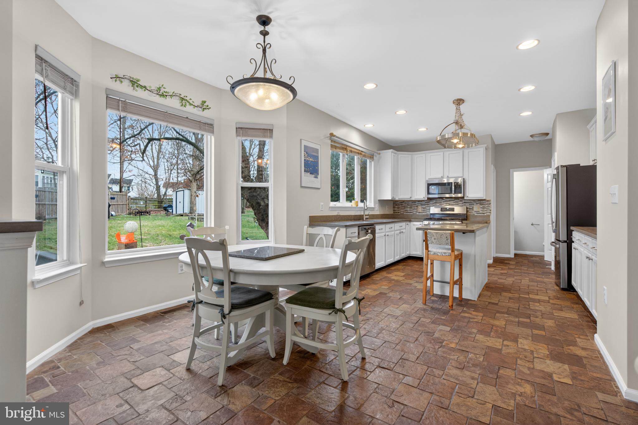 CENTRE RIDGE - Residential