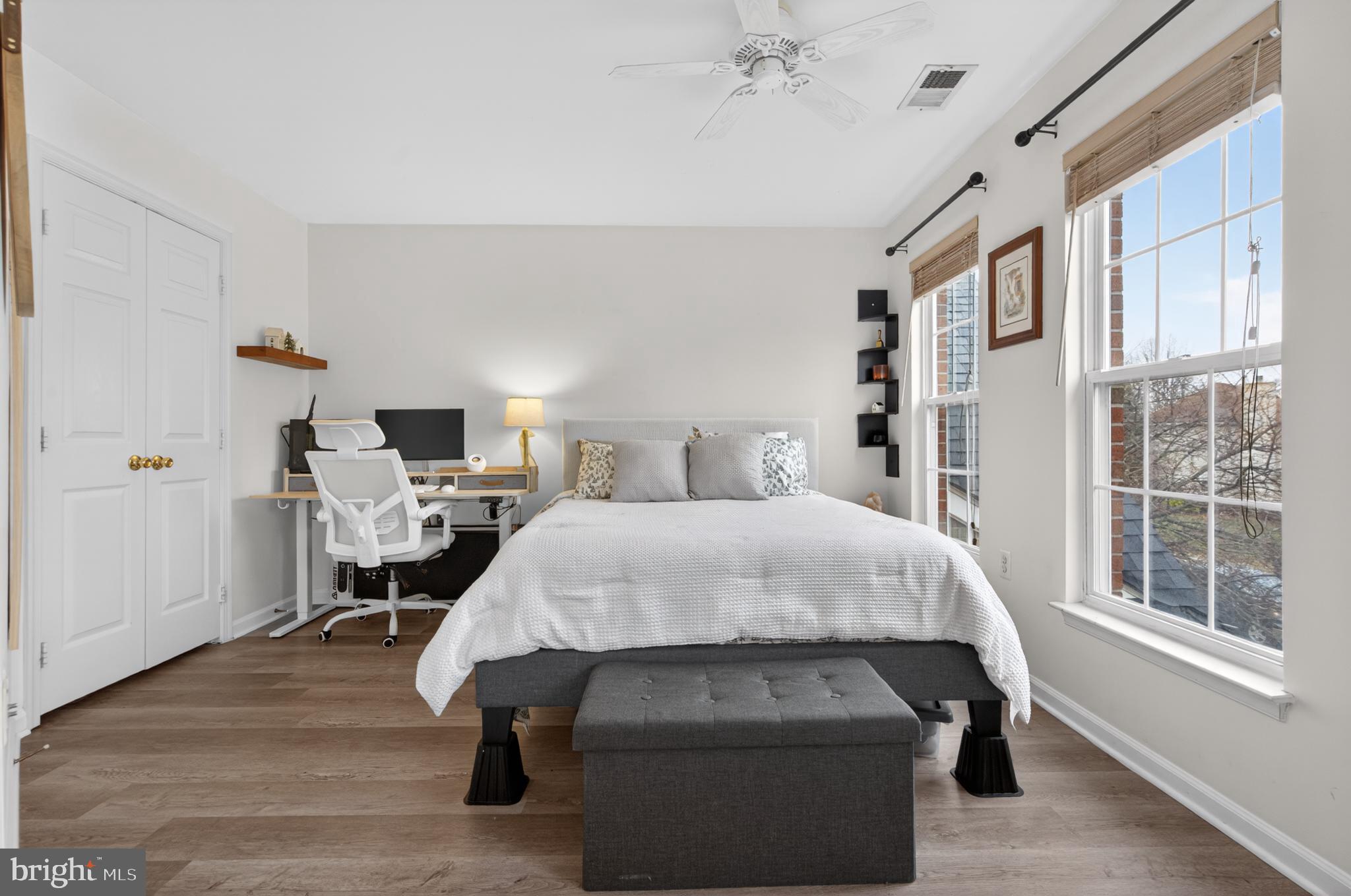 CENTRE RIDGE - Residential