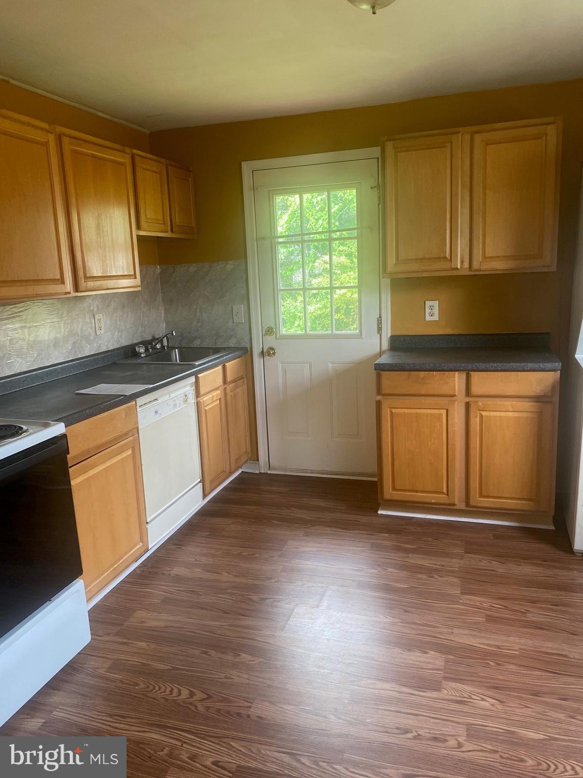 AIRPORT - Residential Lease