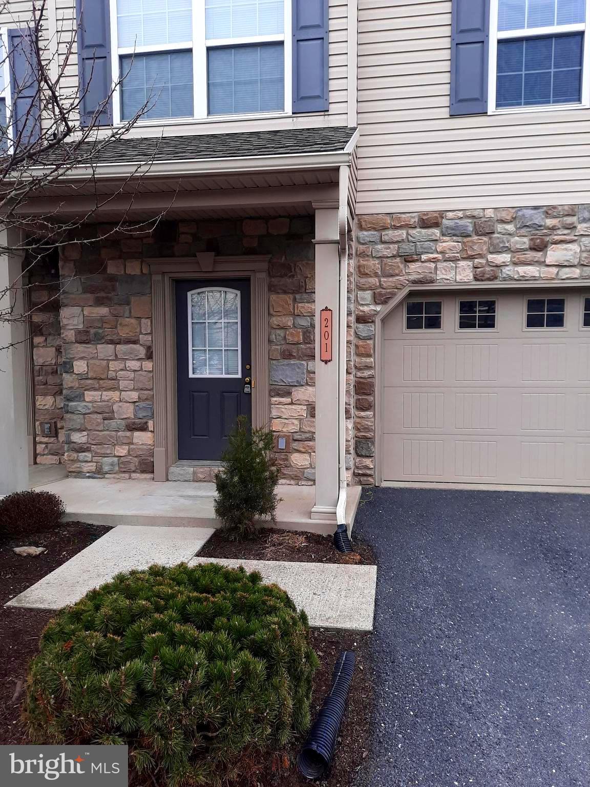 SILVER CREEK - Residential Lease