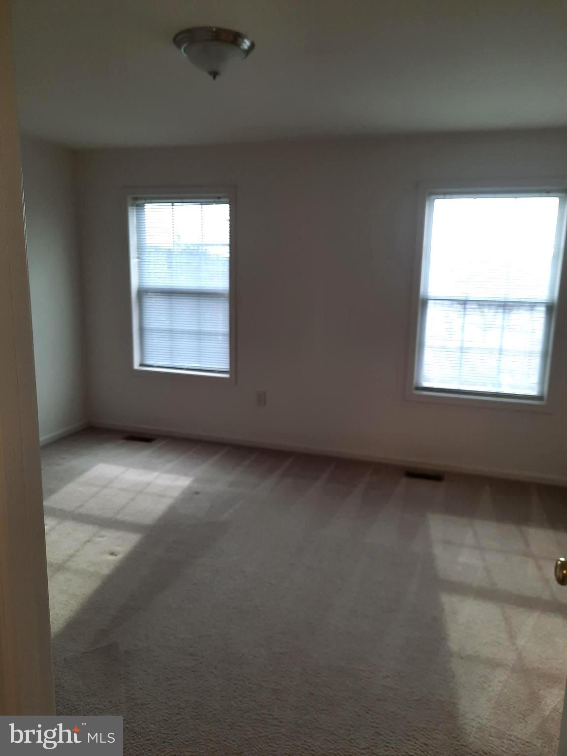 SILVER CREEK - Residential Lease