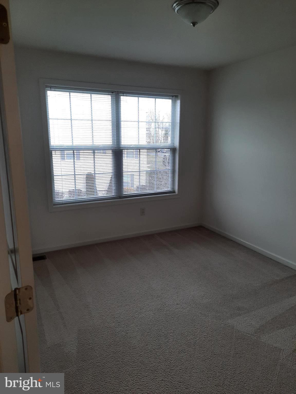 SILVER CREEK - Residential Lease