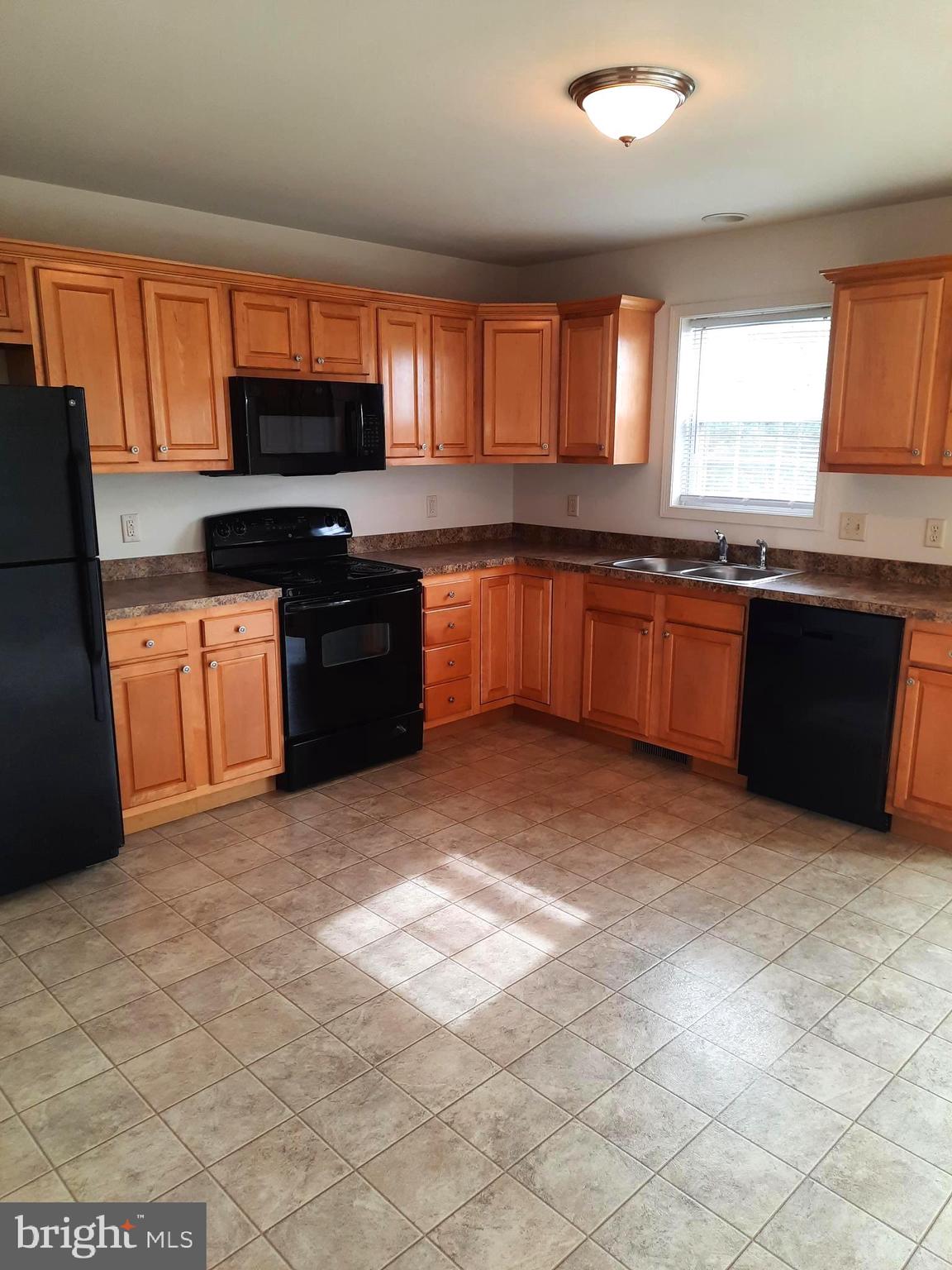 SILVER CREEK - Residential Lease