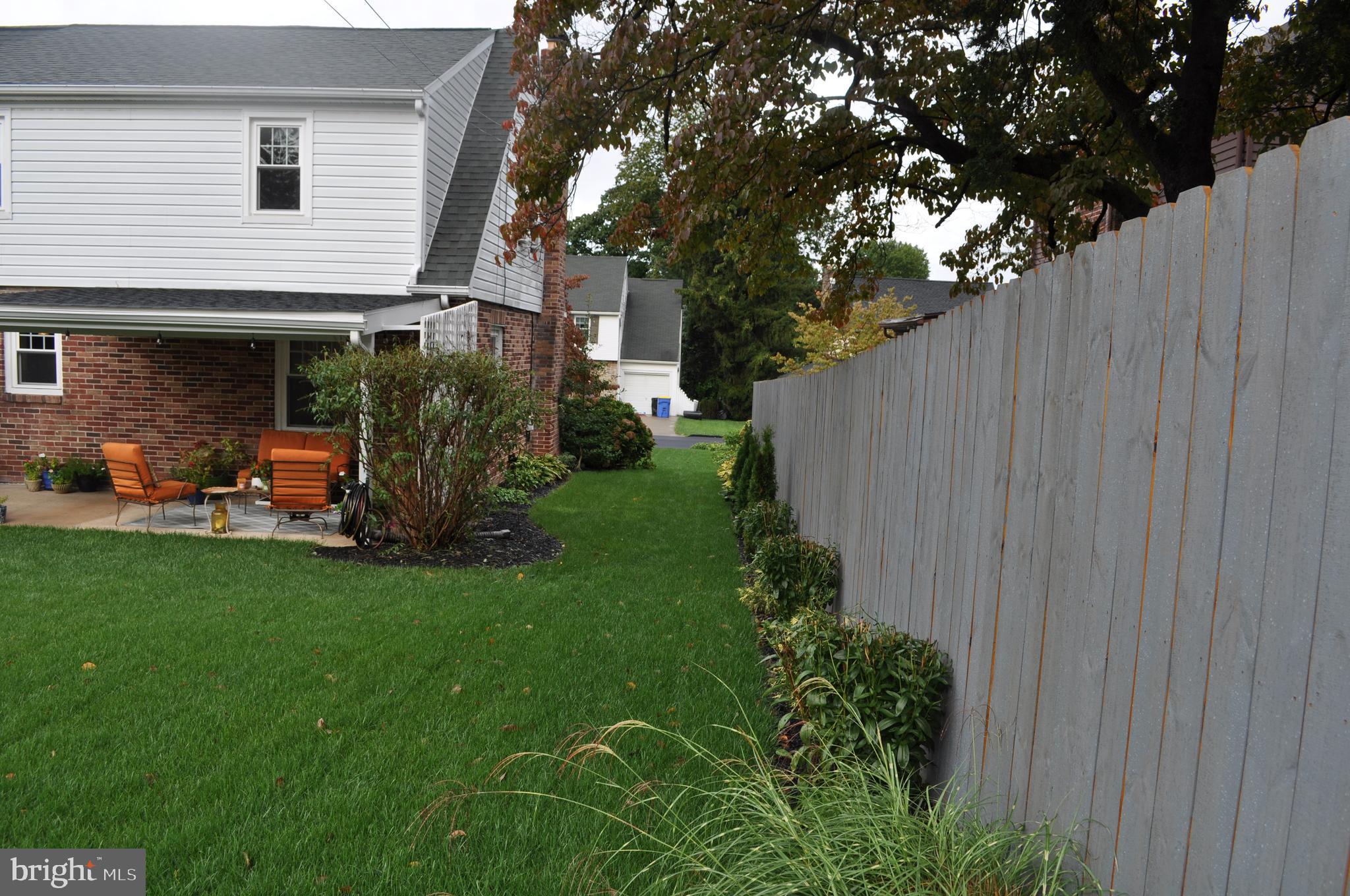 STRATHCONA-HILLCROFT - Residential