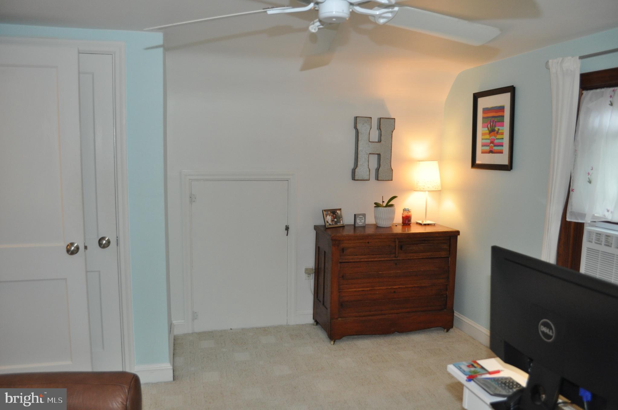 STRATHCONA-HILLCROFT - Residential