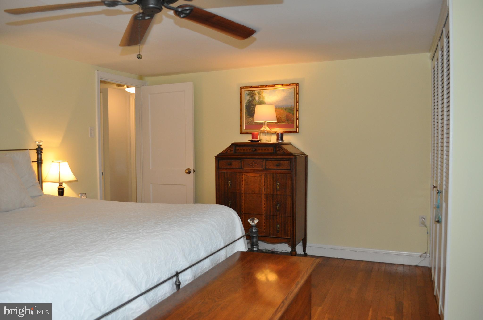 STRATHCONA-HILLCROFT - Residential