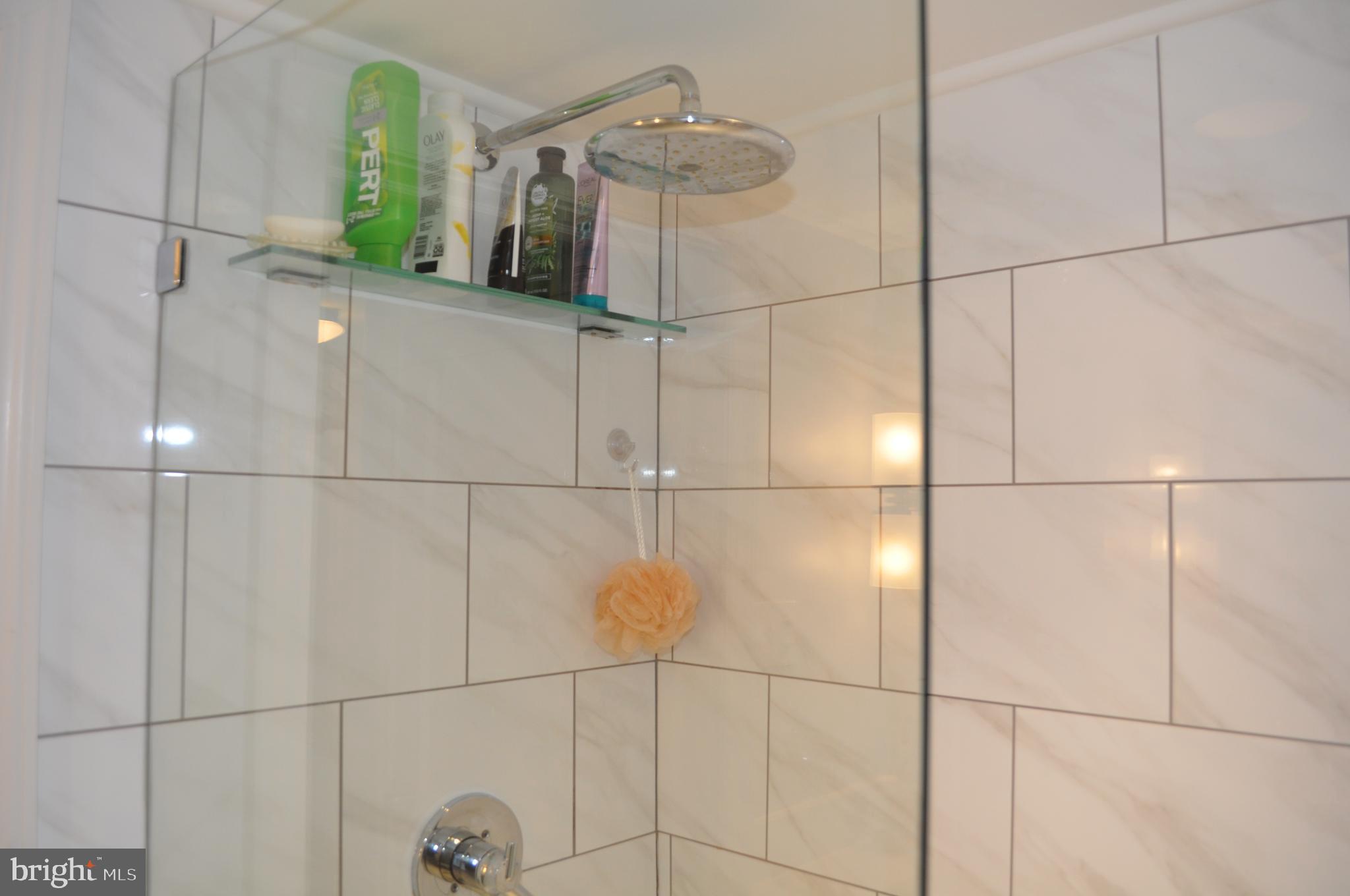 STRATHCONA-HILLCROFT - Residential